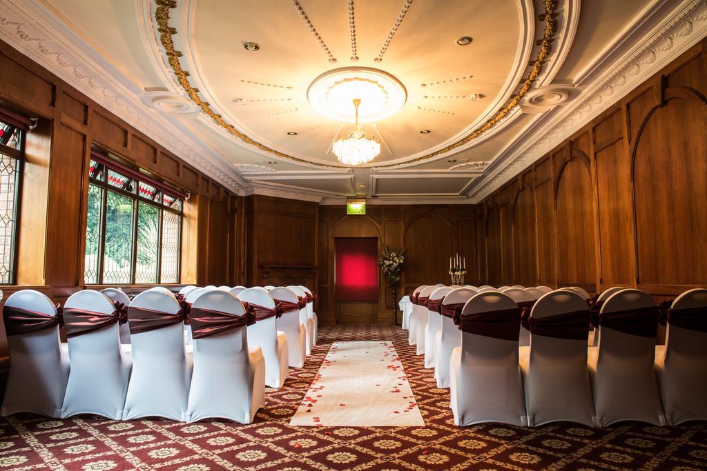 Bredbury Hall Hotel Stockport Extérieur photo