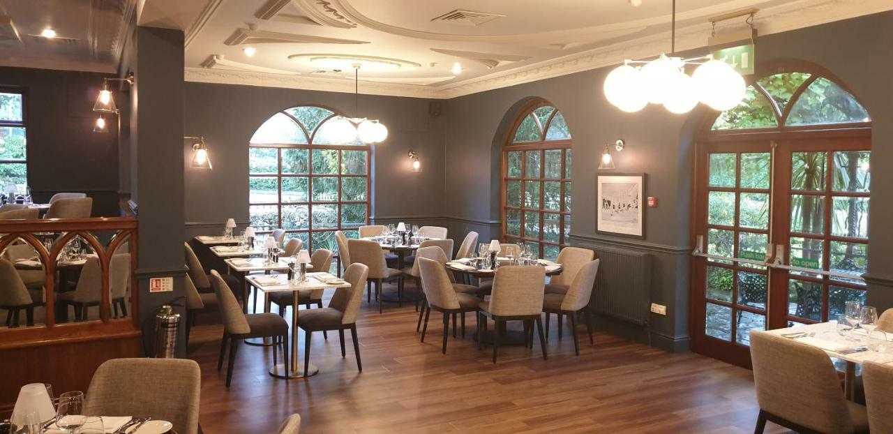 Bredbury Hall Hotel Stockport Extérieur photo